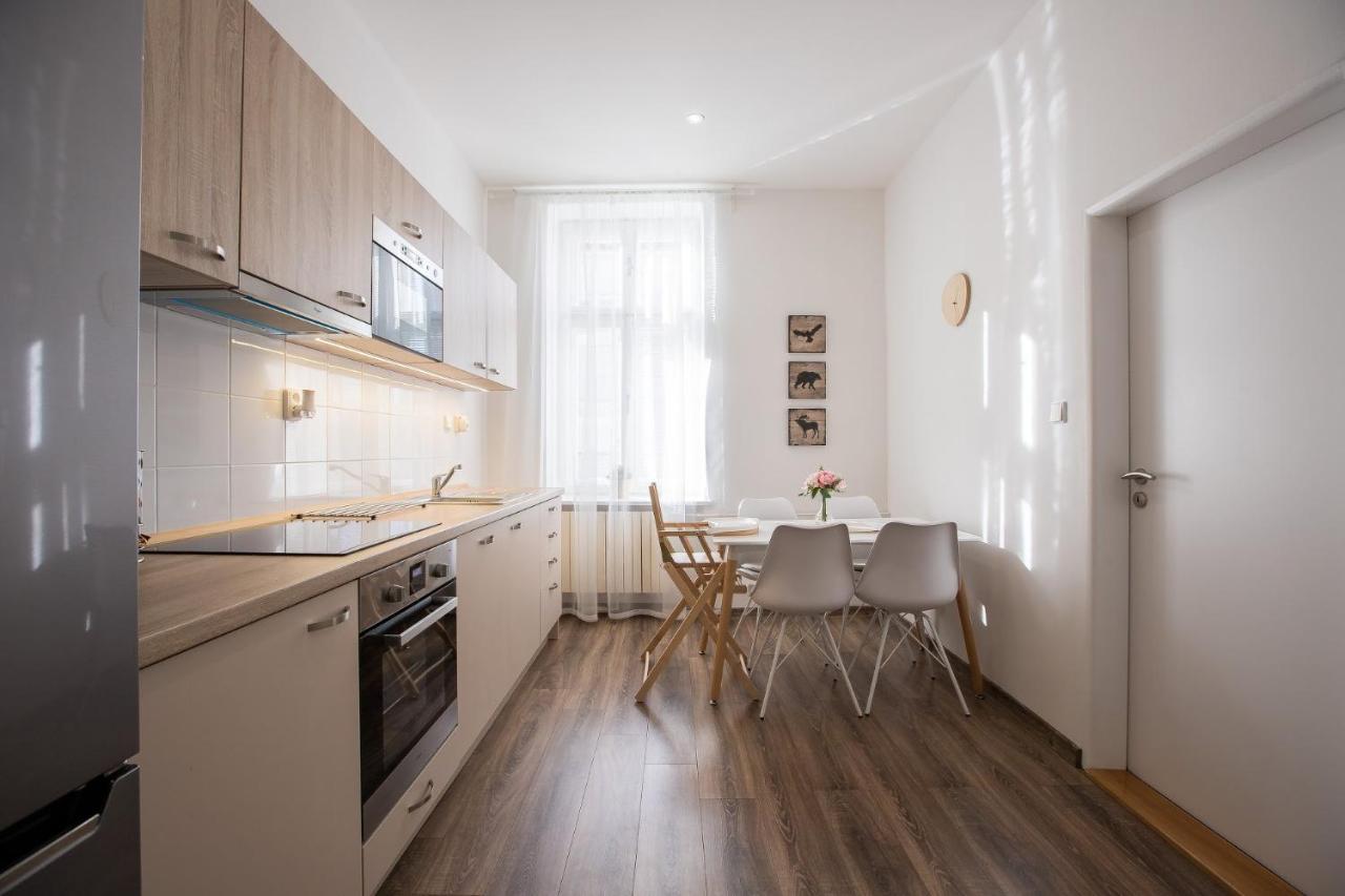 Family Apartment Ostrava Eksteriør billede