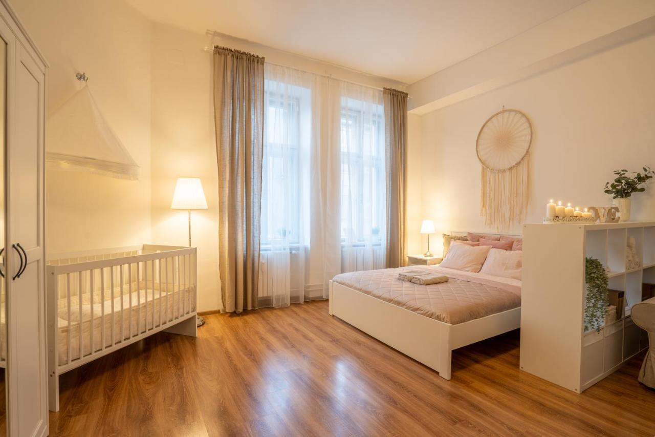 Family Apartment Ostrava Eksteriør billede