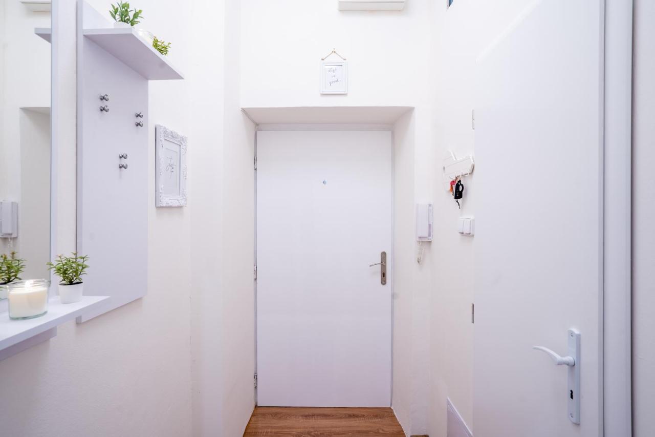 Family Apartment Ostrava Eksteriør billede