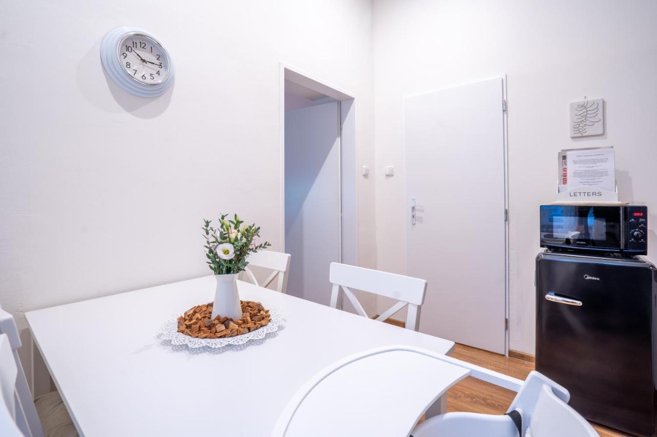 Family Apartment Ostrava Eksteriør billede