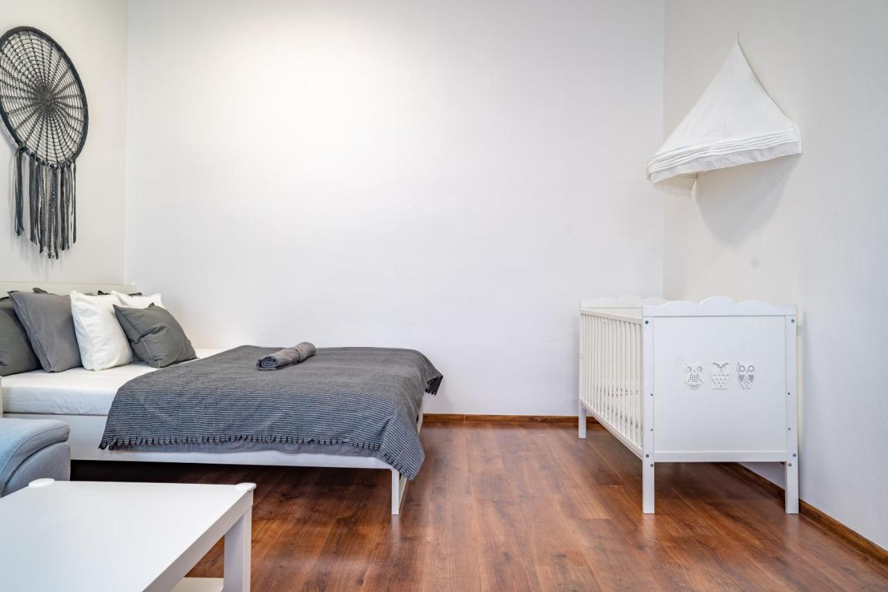 Family Apartment Ostrava Eksteriør billede