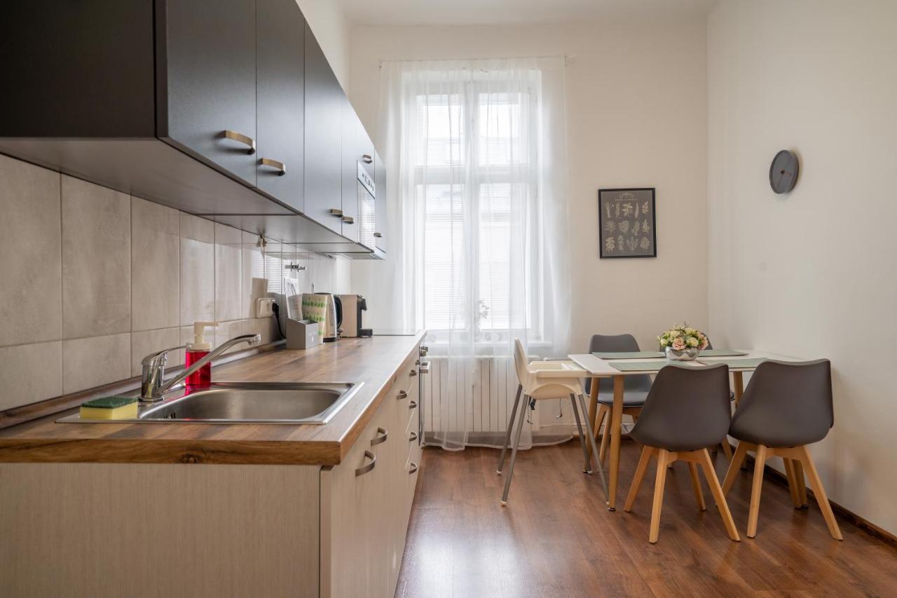 Family Apartment Ostrava Eksteriør billede