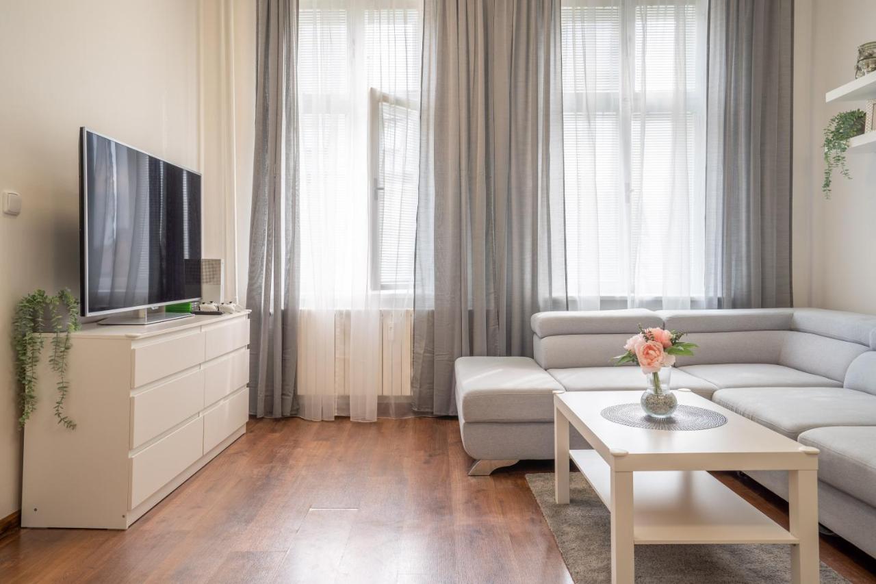 Family Apartment Ostrava Eksteriør billede