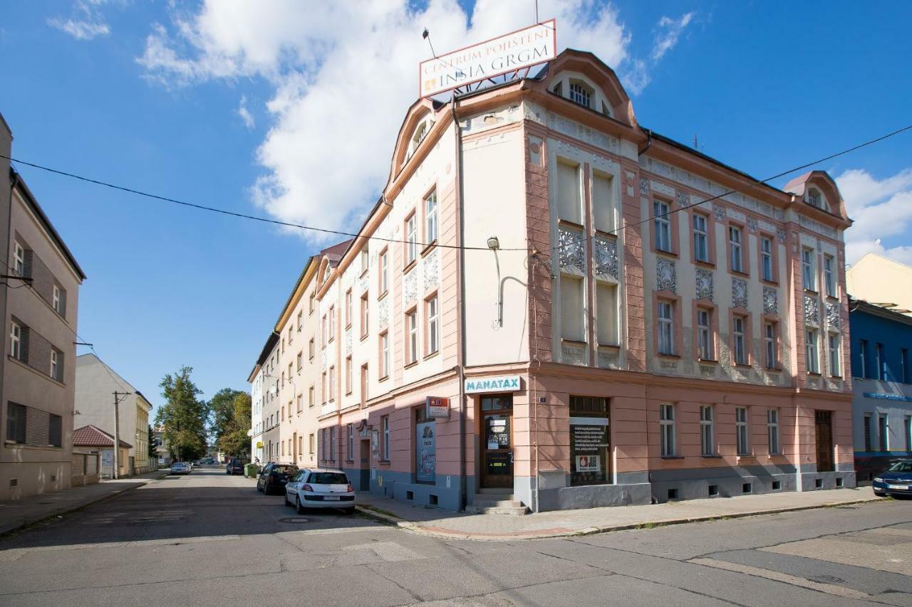 Family Apartment Ostrava Eksteriør billede